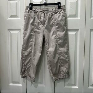 JM Collection Women's Gray Cargo Shorts